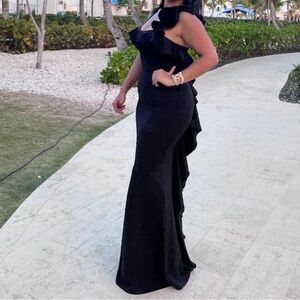 Black formal Gown